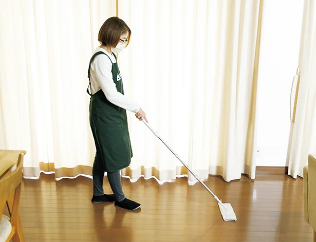 2▷カーテンや窓をあけない状態でワイパーがけをする