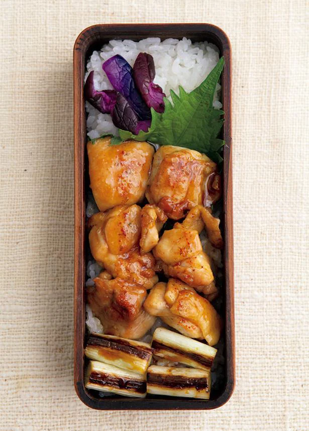 カット済みの鶏肉でもっとラクに◎「焼きとり丼弁当」／にぎりっ娘。さんの頑張らないお弁当（3）