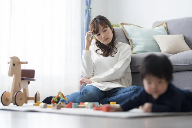 子が生まれた瞬間から母になれる人なんていない！迷える「子育て民」に贈る深爪流・子育てエッセイ