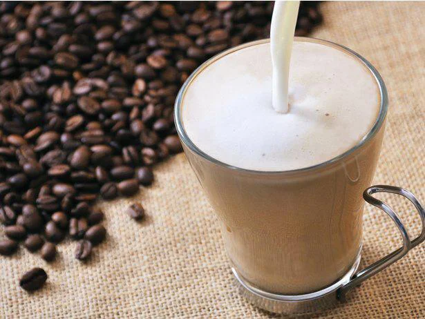 「カフェオレ」と「カフェラテ」は同じ?