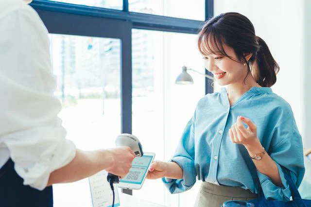 現金と違ってお金を使っている感覚が薄いから支出が増えがち！イマドキ家計のおすすめ管理テク