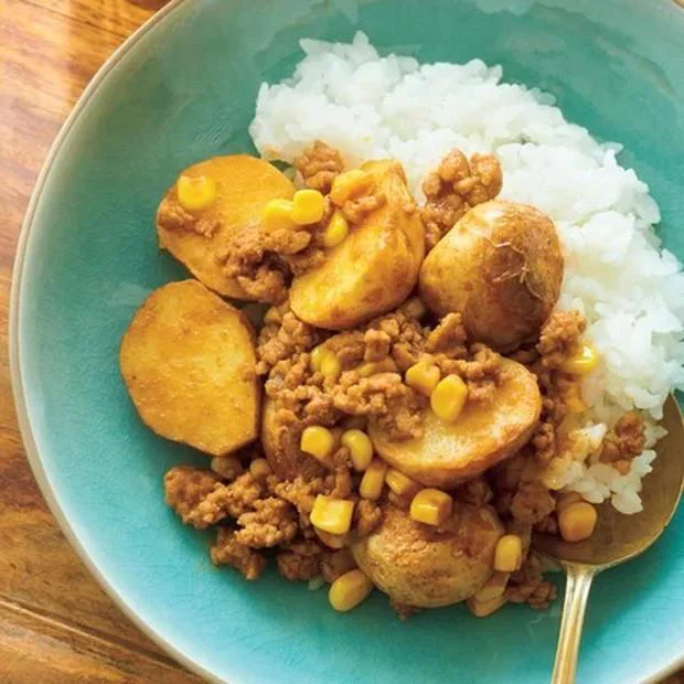 「新じゃがのドライカレー」