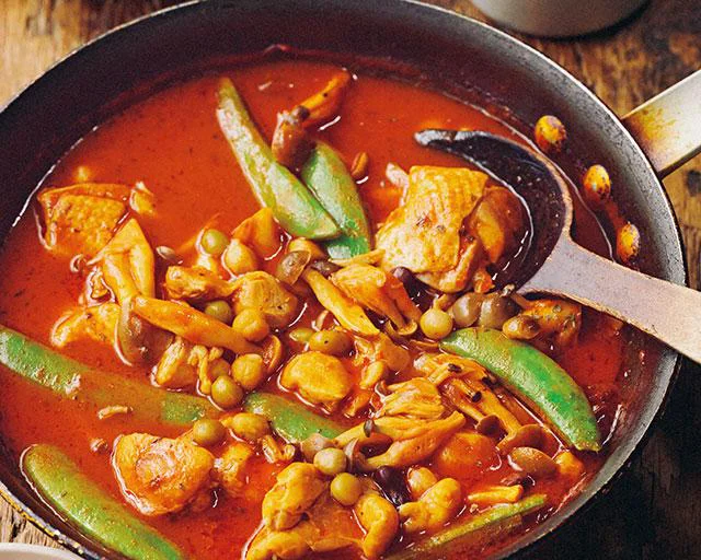 1つのフライパンで2度おいしい！締めのリゾットもごくうま～「とり肉と豆のトマトジュース煮」