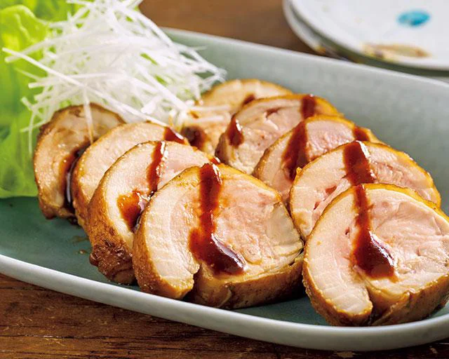 ソースに含まれる酢の効果でお肉がしっとりジューシーに！「ウスターとりチャーシュー」