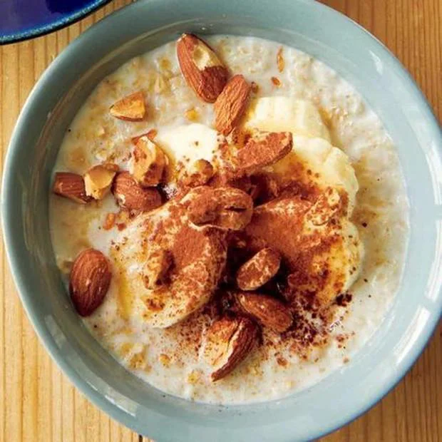 食物繊維豊富だから便秘対策にも「バナナのオートミール」/オートミールを使ったレシピ(1/21)