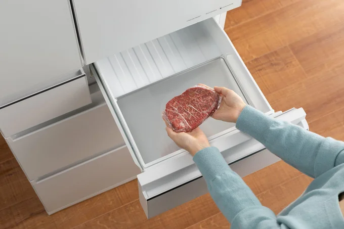 急速に冷凍することで、肉や野菜はもちろん、下味をつけた食材や作り置きのおかずも、解凍加熱後のおいしさがぐっと上がります