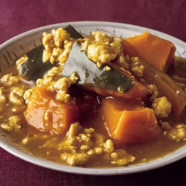 カレー風味の煮物が新鮮「かぼちゃとひき肉のカレーめんつゆ煮」／めんつゆを使ったレシピ（12/50）