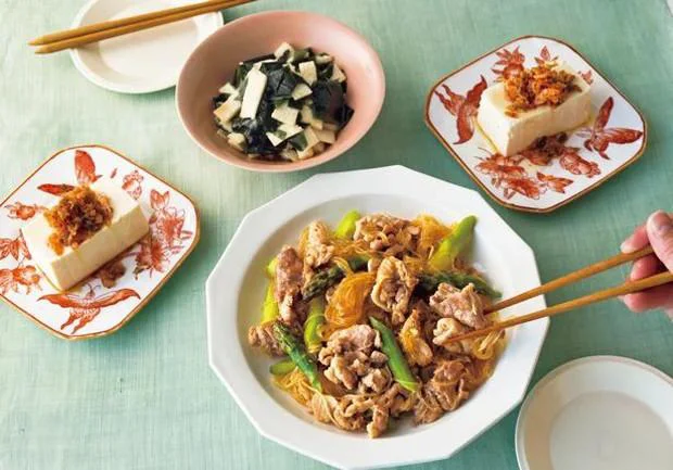 旬のアスパラの旨みが引き立つ「豚とアスパラのはるさめ炒め煮」の献立/時短献立レシピ(4/20)