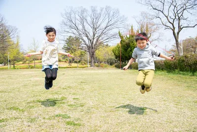 幼稚園や小学校の体育でも行うなわとび