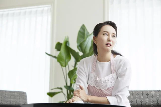 【30代から注意】疲れ、イライラ、眠りが浅い…。知っておこう！女性ホルモンのゆらぎ「プレ更年期」
