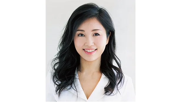 教えてくれたのは▷慶田朋子先生「銀座ケイスキンクリニック」院長。美容皮膚科医、医学博士。真摯なカウンセリングで患者に寄り添った施術を行なう。近書『女医が教える、やってはいけない美容法33』(小学館)。