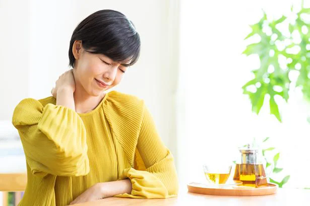 肩こりなど、上半身の不調にも「足」が大きく関係している？／奇跡の足裏ストレッチ（2）