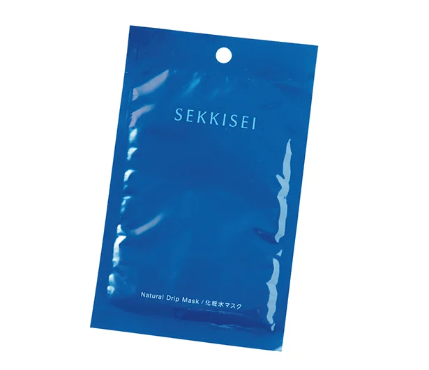 みずみずしい潤いで集中ケア▷雪肌精 クリアウェルネス ナチュラルドリップ マスク 1枚入 ¥440(編集部調べ)/コーセー