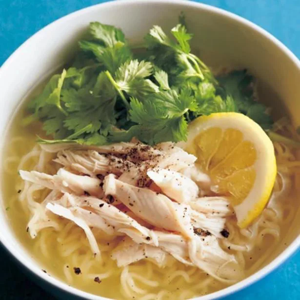 エスニック蒸しどりラーメン／エスニック料理（17/30）