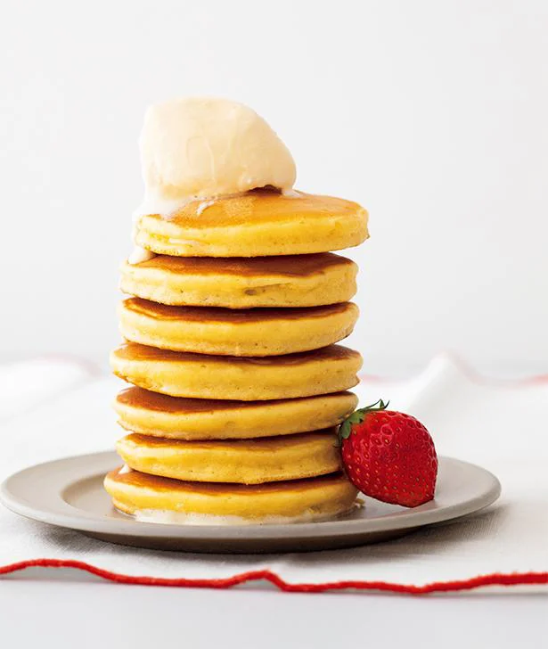 スポンジケーキのようにふわっふわ！ HM×アイスで作る「アイスクリームホットケーキ」