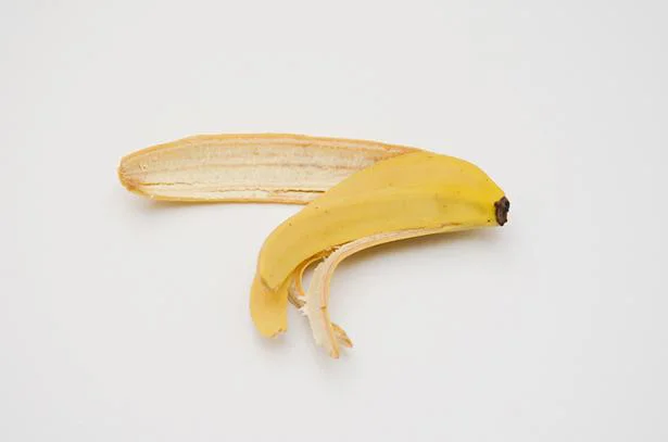 「バナナの皮」は通常の床の6倍も滑りやすい