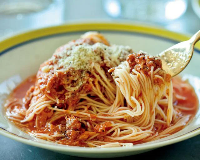【元カリスマホストのスピード麺料理】具材2つで作る！「ツナとトマトの冷製カペッリーニ風」