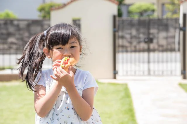 食育を伝える「手作りホットドッグ」