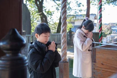 神社に参拝する際に礼儀正しくしなければいけないと思うのは…