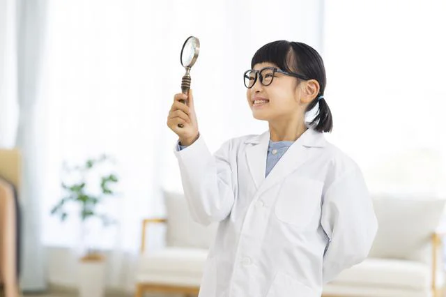 夏休みに親子でトライ！実験感覚で楽しめる知育菓子で子どもの知的好奇心を刺激しよう