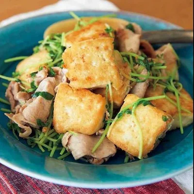 【画像を見る】削りがつおが風味豊か！「豆腐のうま塩チャンプルー」