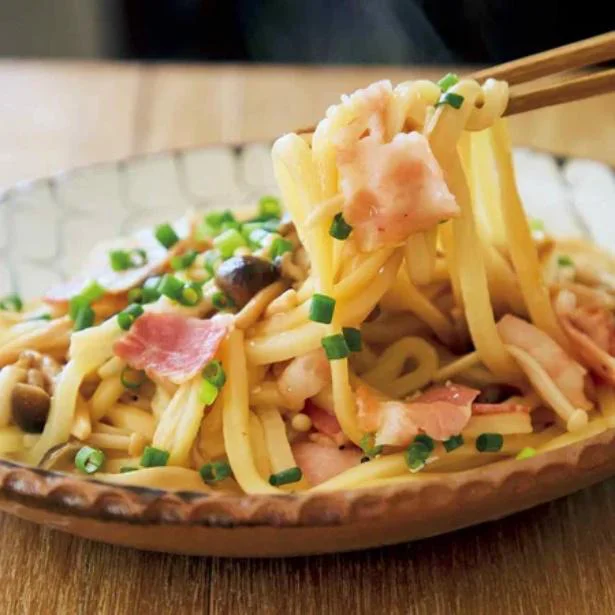 きのこのバターじょうゆ焼きうどん／冷凍うどん(17/20)