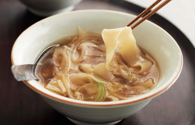 餃子やシューマイの皮は麺として活用「汁麺風スープ」
