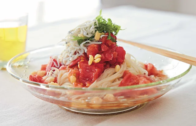 半解凍のトマトが美味！ 夏休みのランチにおすすめ「シャリシャリトマトそうめん」