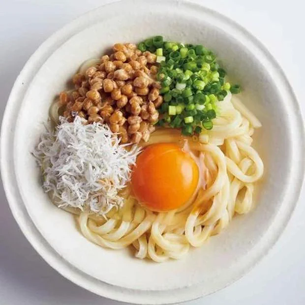 「納豆しらす釜玉うどん」