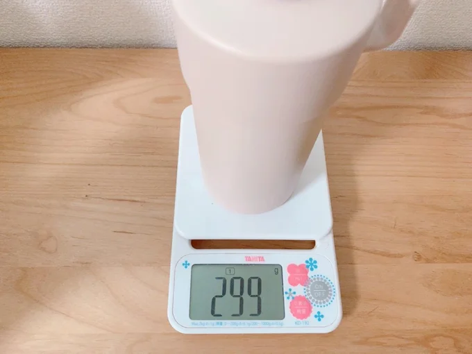 重さは約300g