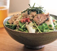 へとへとな日にのせるだけ！ 麺にも丼にもおすすめ♪「さばとたたき長いもの梅風味ぶっかけ」