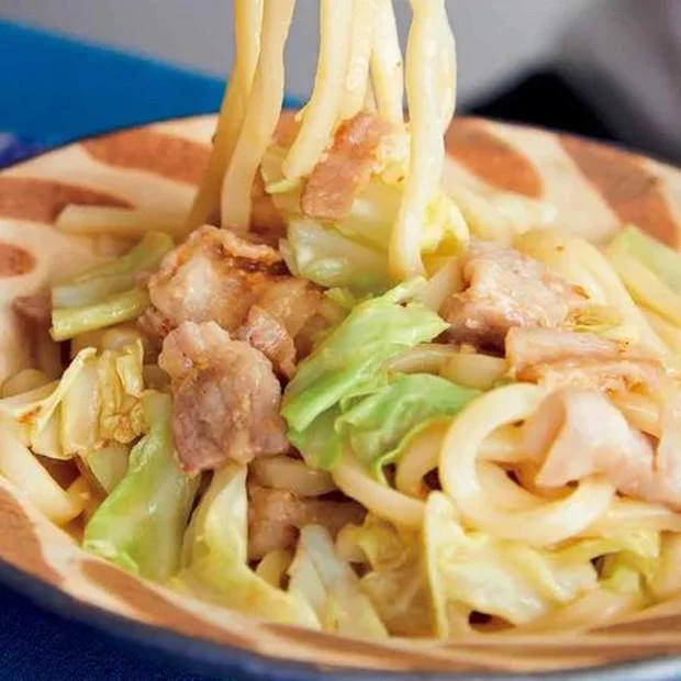 「回鍋肉(ホイコーロー)風うどん」
