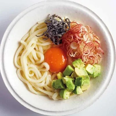 「アボカド塩昆布釜玉うどん」