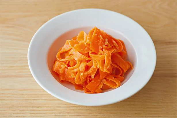 たらことわさびがホントにおいしい！「にんじんのたらこわさびあえ」（1）