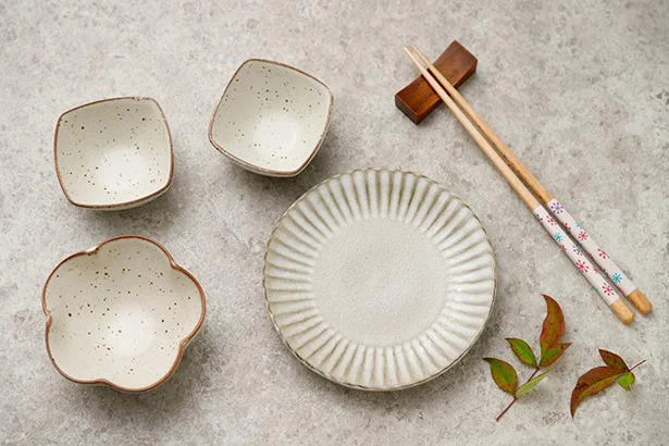 和食器は5組1セット、洋食器は6組1セット。それぞれ数が違うのはなんで？／子どもに話したい雑学（56）