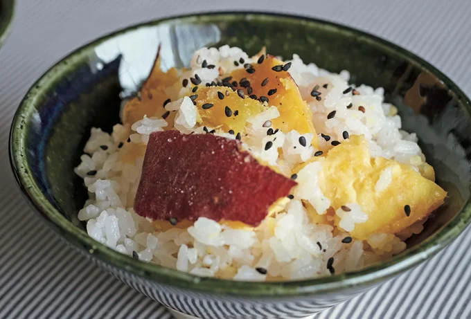 大きなおいもがごろごろ！「まるごとさつまいもご飯」