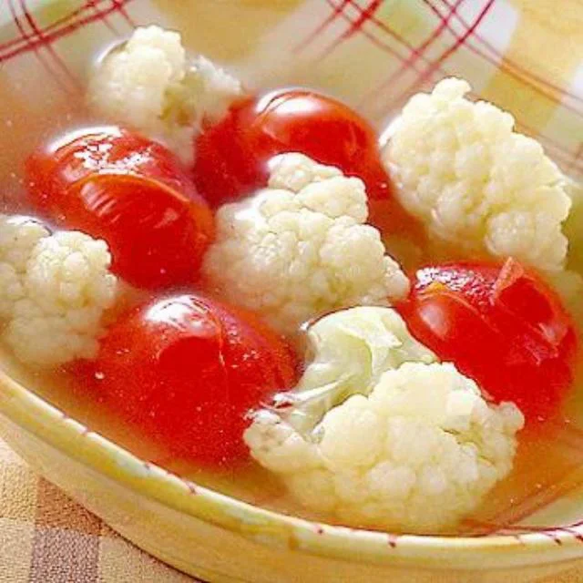 「カリフラワーとミニトマトのスープ」／野菜スープのレシピ（7/28）