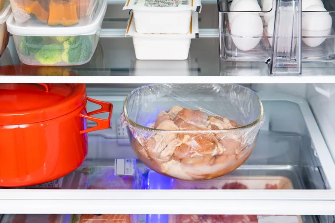 チルドルームのような「うるおい冷蔵室」は下ごしらえしたお肉を休ませるのにもピッタリ!