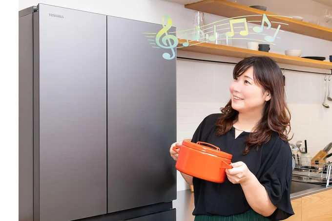 スマホとスピーカーをBluetoothでつないで音楽を流せば、ノリノリで楽しく料理ができそう!