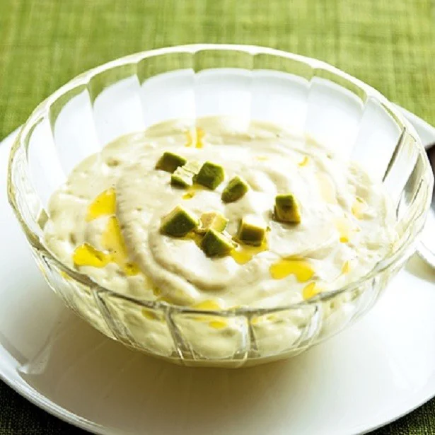 【食欲がないときに】冷たくてヘルシー！豆乳で作る“まぜるだけ”「冷製スープ」