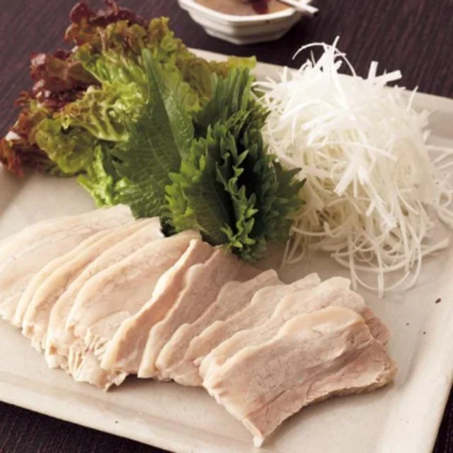 「韓国風ゆで豚」／かたまり肉を使ったレシピ（12/30）