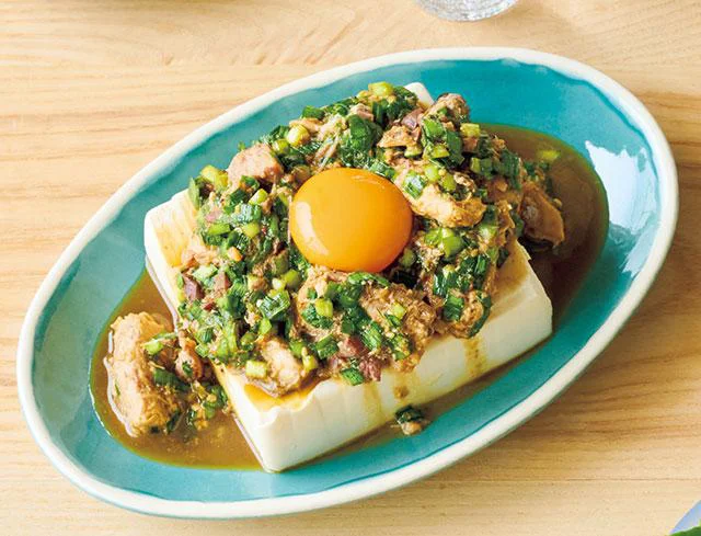 味つけは焼き肉のたれだけ!「さばのユッケ風やっこ」/さば缶のレシピ(1/30)