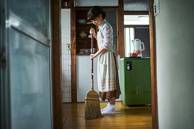 高度経済成長期、一般に広がった専業主婦