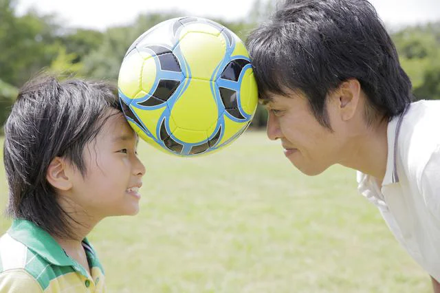 サッカーキッズを勇気づける!