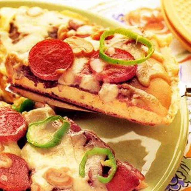 「ジャンボケーキピザ」／ピザのバリエーションレシピ（15/30）