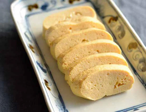 朝ドラ『ちむどんどん』で注目！「料理男子」俳優が作る「フワフワだし巻き卵豆腐」／たまごだらけの癒しレシピ（9）