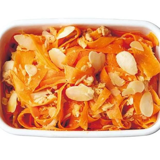 「レモン風味のにんじんリボンサラダ」/秋のサラダのレシピ(5/30)