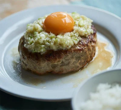 特にスタミナを欲してるときや、いつものハンバーグの味に飽きたときに