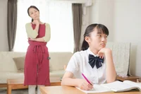 計画性がなさ過ぎる！宿題は終わらず、テスト勉強も間に合わない中１娘【小川先生の子育てよろず相談室】