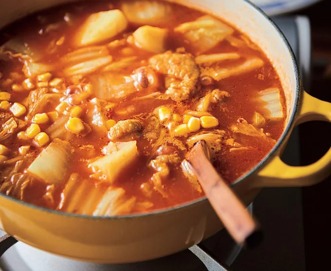 白菜と鶏肉のトマトカレー鍋